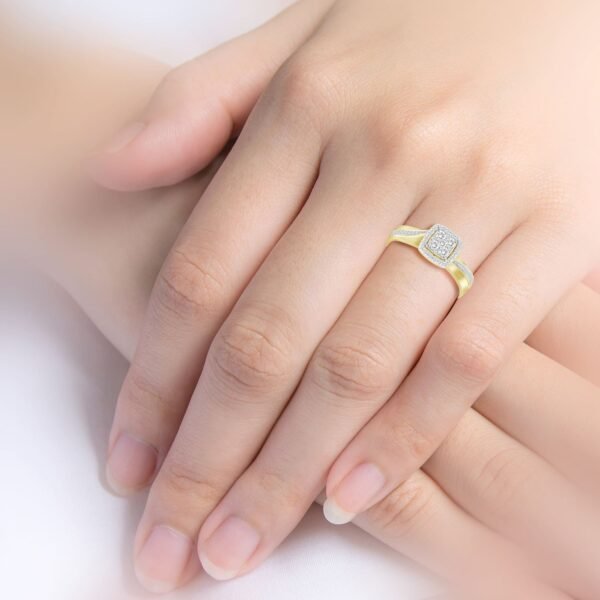 LADIES RING 1/4 CT ROUND DIAMOND 10K YELLOW GOLD - Image 4